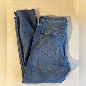 Hollister Curvy High Rise Mom Jeans